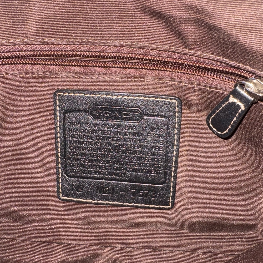 Coach Hampton Shoulder Bag - Picture 4 of 4
